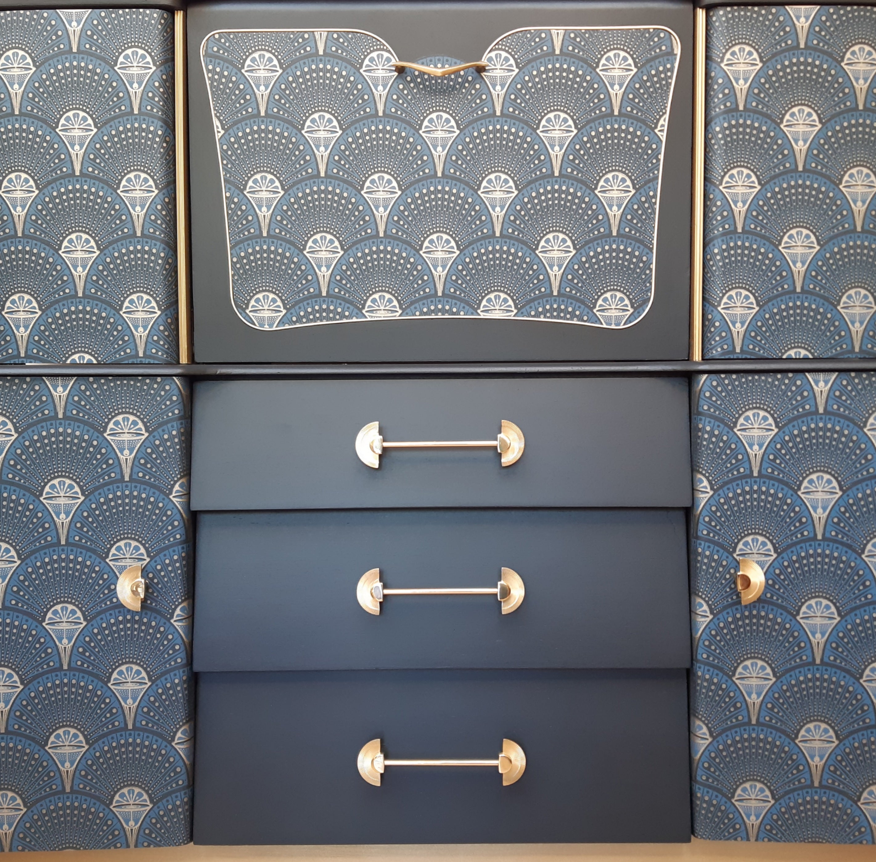 Art Deco Beautility Cocktail Cabinet