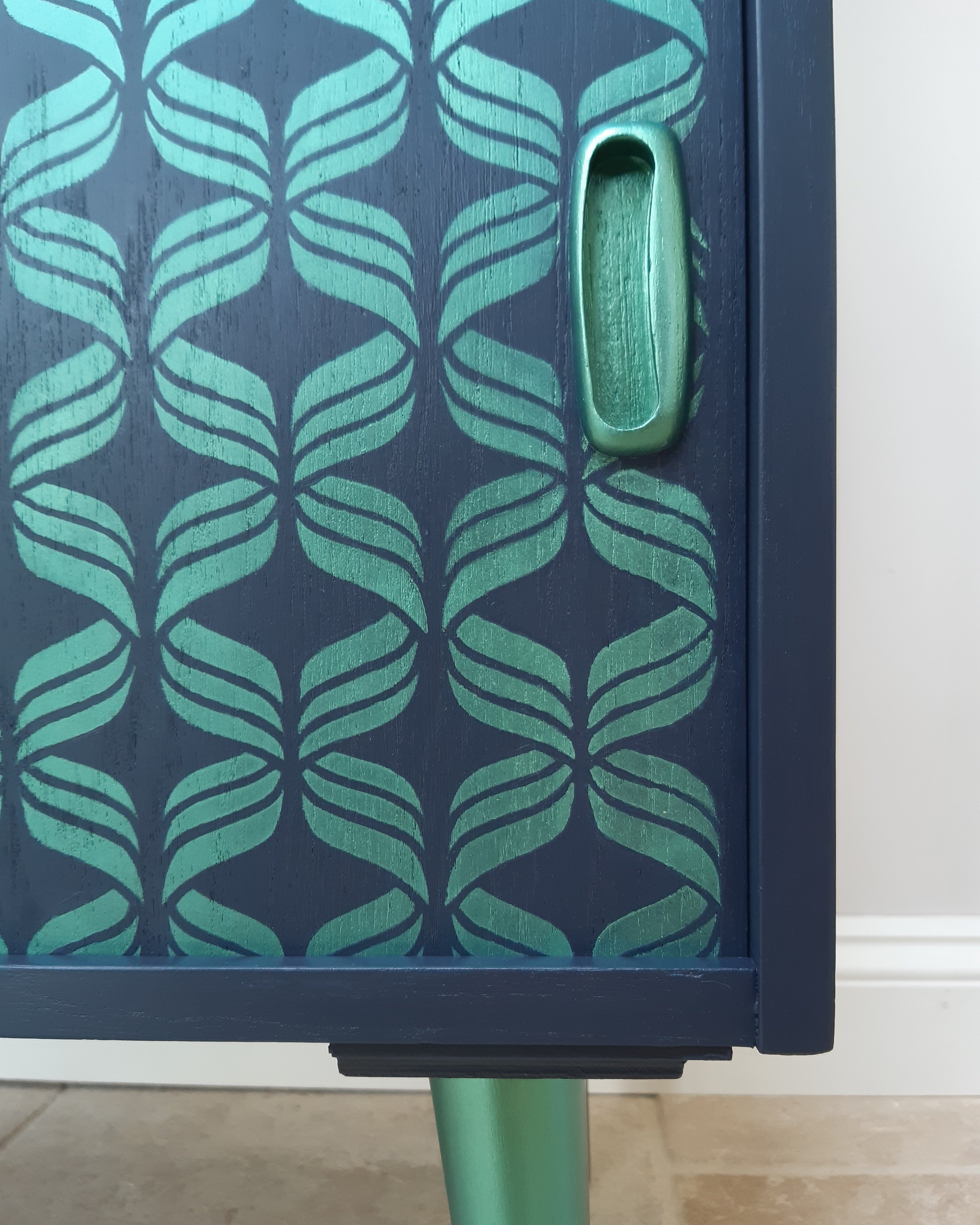 Retro Drinks Cabinet