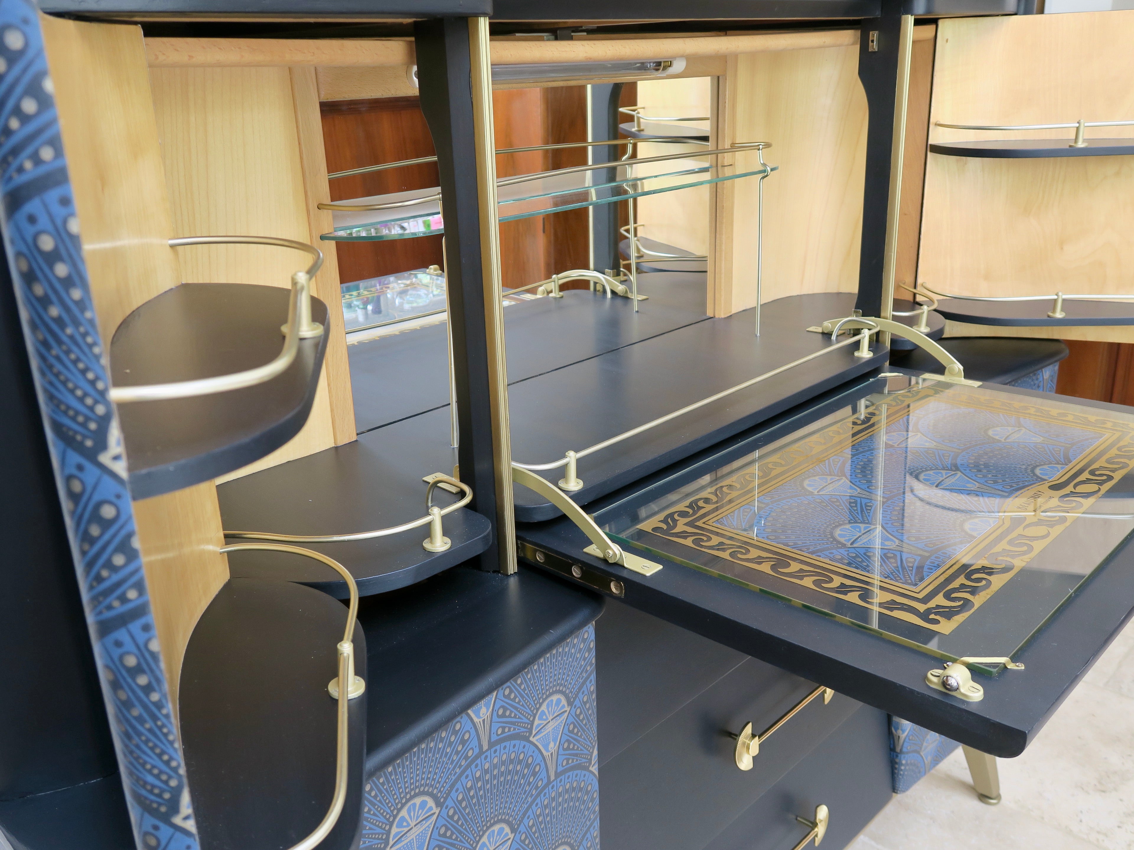 Art Deco Beautility Cocktail Cabinet